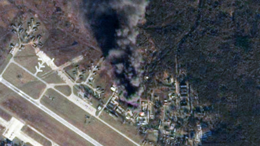 Moscow cáo buộc UAV Ukraine tiếp tục tấn công căn cứ không quân Nga ở Kursh